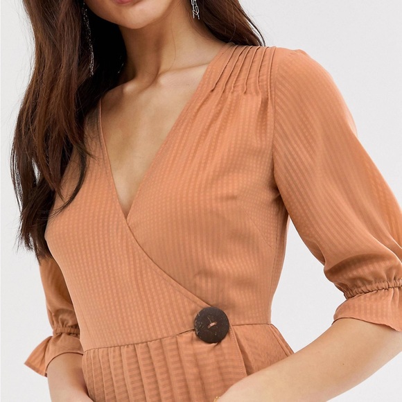 ASOS DESIGN Pleated In Self Stripe With Coconut Button Peach Wrap Midi Dress  10 - Picture 5 of 16